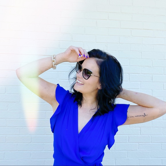 I'm Rachel ❤️❤️ Bookmark my closet - Picture 4 of 8